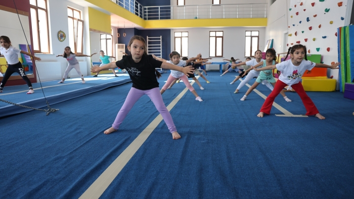 Yaz spor okullarında eğitim başladı