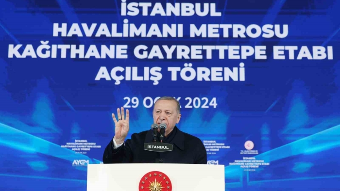 Cumhurbaşkanı Erdoğan: "İstanbul’da tamamlanan raylı sistem uzunluğu 338.5 kilometreye çıkıyor"
