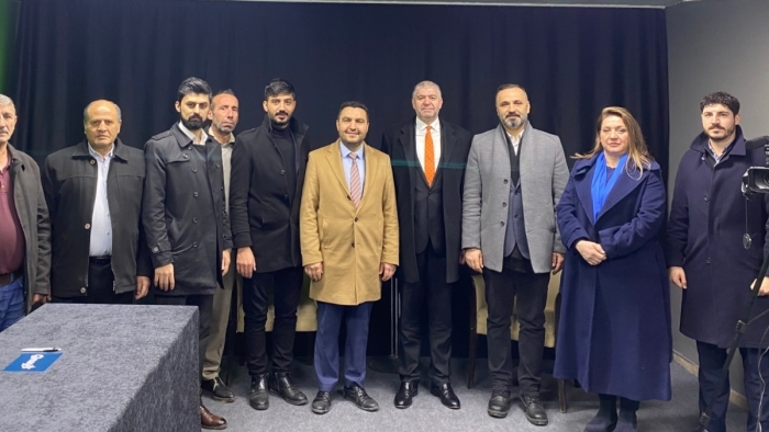 İYİ PARTİ DARICA VE BAŞKAN ADAYI ÖZTÜRK’TEN ONAY TV’YE ZİYARET