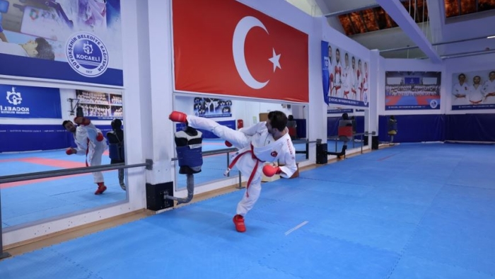 Avrupa Şampiyonu Ömer Özer, bu sözlerle kulübünü özetledi; Kağıtspor’da yetişmek bir ayrıcalık