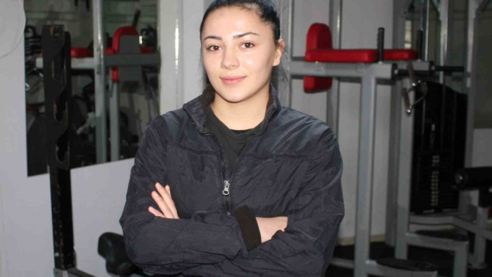 Milli Güreşçi Başak Duman’ın hedefi Türkiye’yi olimpiyatlarda temsil etmek