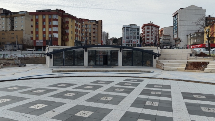 Kent Meydanı’nda çalışmalar tam gaz devam