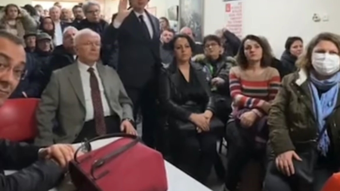 CHP’de yerel seçim çatlağı büyüyor: Adaylardan Özgür Özel’e tepki yağdı