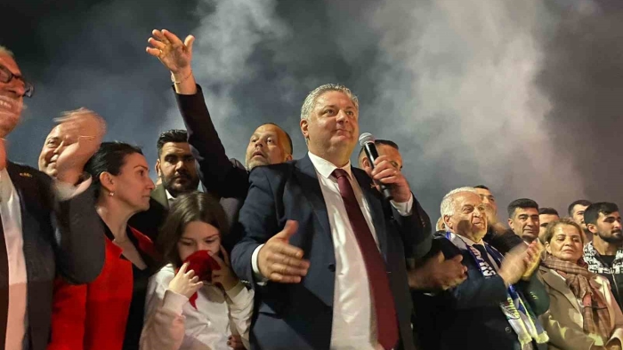CHP’li Mehmet Gürel, Yalova Belediye Başkanlığı’na seçildi