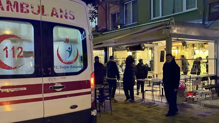 Kocaeli’de kafede küfür kavgası: 2 yaralı