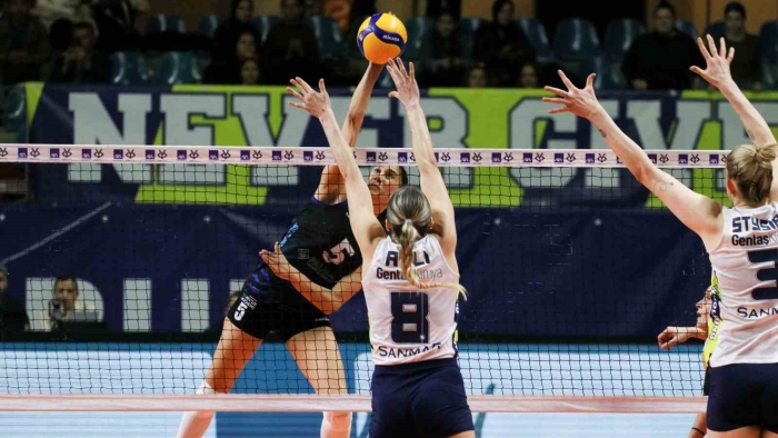 Fenerbahçe, Kupa Voley’de yarı finale yükseldi