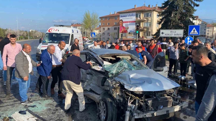 Bolu’da feci kaza: 2 ölü, 1 yaralı