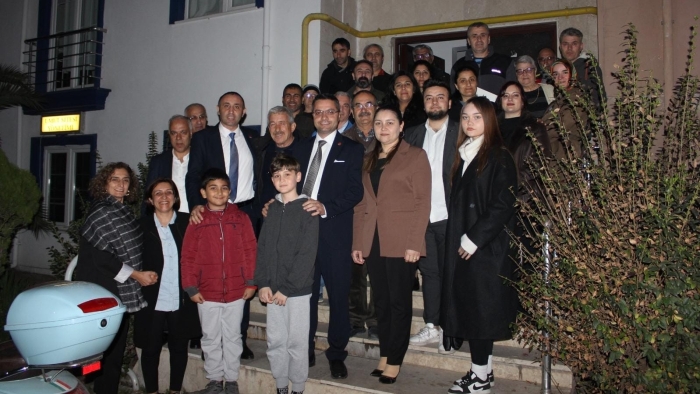 CHP’li Muharrem Gökçe kapı kapı geziyor
