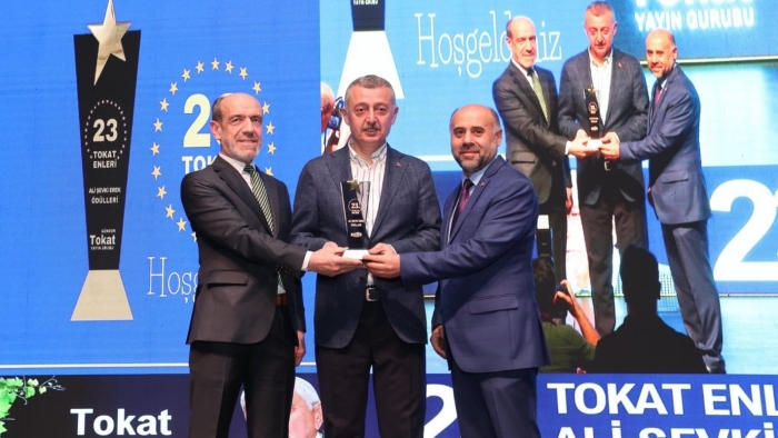 Tokatlılardan Başkan Büyükakın’a jüri özel ödülü