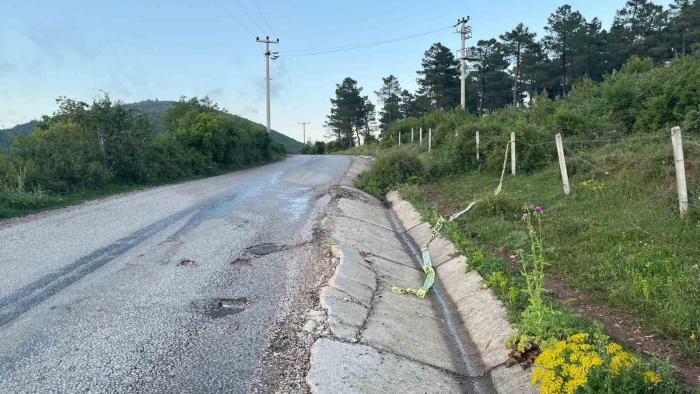 Sürüklenerek jandarma aracına çarpan motosikletli öldü