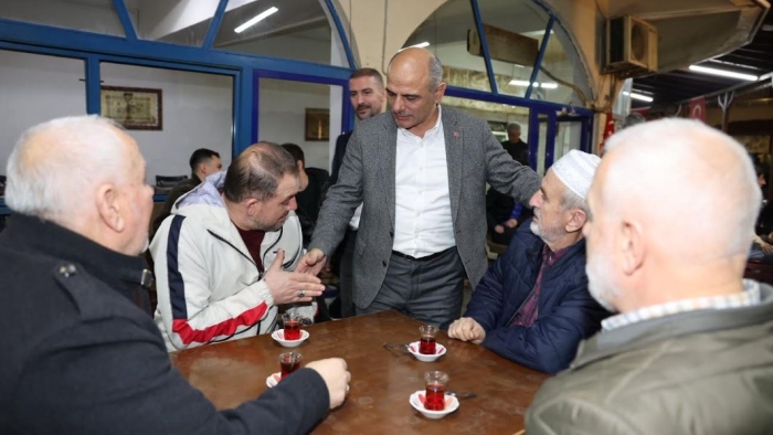 Başkan Söğüt, her akşam bir camide vatandaşlarla buluşuyor