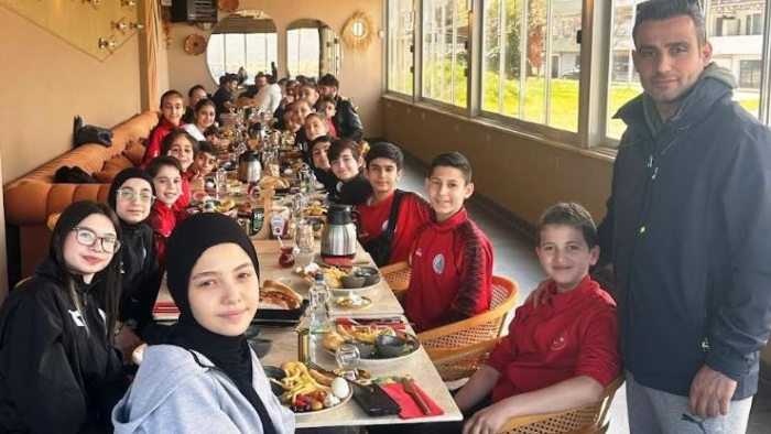 Körfezli karateciler şampiyona öncesi moral depoladılar