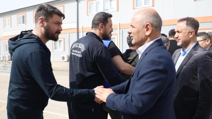 Başkan Söğüt, belediye personeliyle bayramlaştı