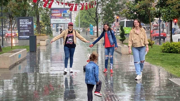 Kocaeli’de dolu ve sağanak etkili oldu: "Çok felaket"