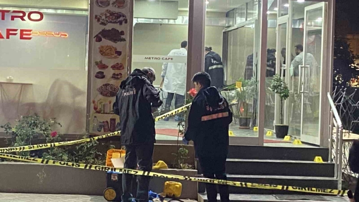 Bağcılar’da kafeye silahlı saldırı: 1’i ağır 3 yaralı