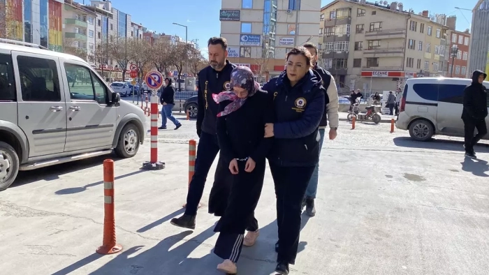 Konya’da Korkunç Cinayet! Kocasını Uykusunda Öldürdü