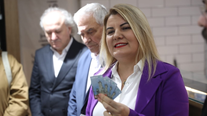 Başkan Hürriyet’ten Ortak Kart Çağrısı: “Kocaeli ve İstanbul’da Tek Kart Kullanılmalı”