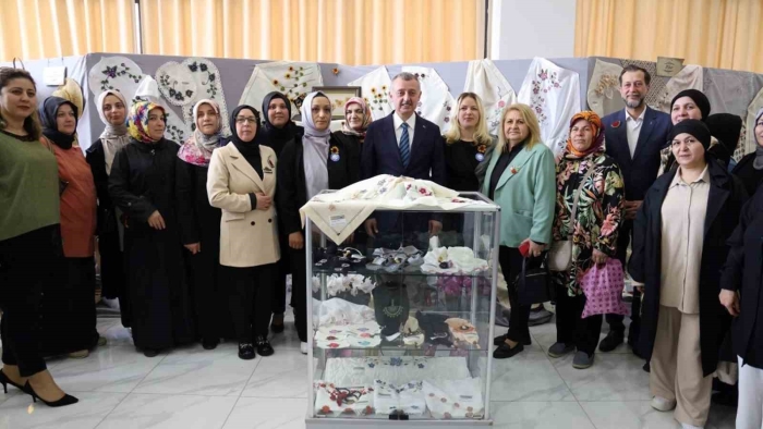 Gölcük ve Derince’de sergi heyecanı