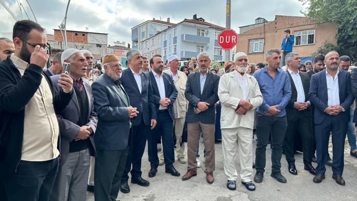 Hacı adayları dualarla uğurlandı