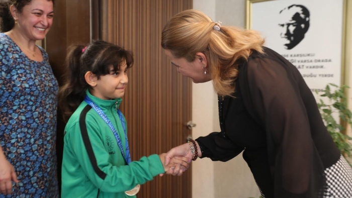 Kocaeli’nin gururu İkra Su Gürbüz, Hürriyet’i ziyaret etti