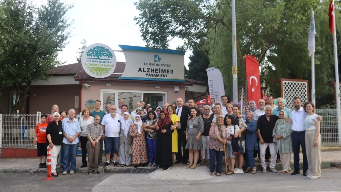 İzmit’te yardım dolu bir yıl! Sosyal Destek Hizmetleri 2024’te binlerce kişiye ulaştı