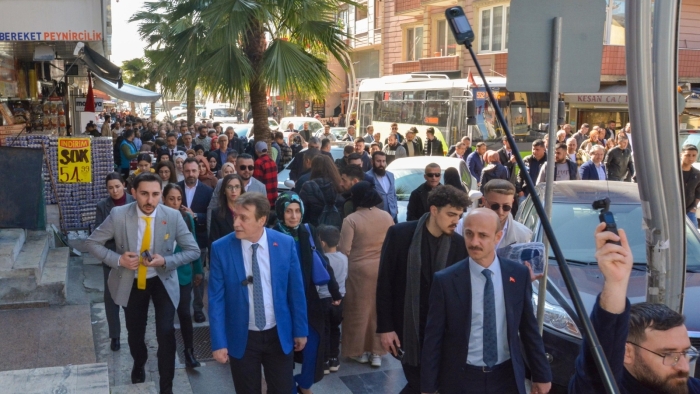 Demirci'den Fatih Caddesi Çıkarması