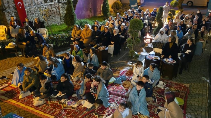 Şiir, Kocaeli'nin atan kalbidir