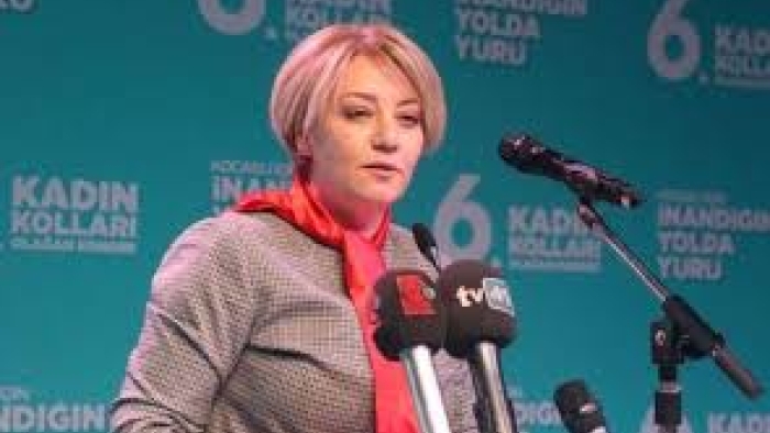 AK Parti Kocaeli Kadın Kolları Bağımlılıkla Mücadelede Başarıyı Büyüttü