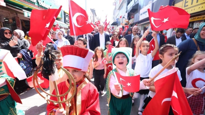 23 Nisan coşkusu Gebze’den başladı