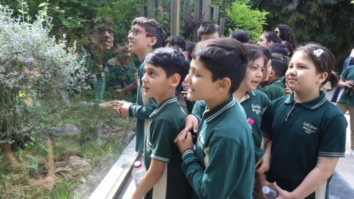 Darıcalı çocuklar Hayvanat Bahçesi’ni geziyor