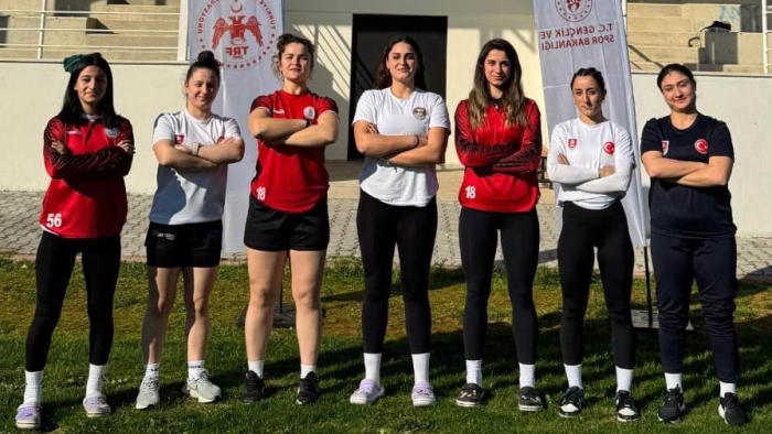 7 kadın, 6 erkek sporcumuza milli davet
