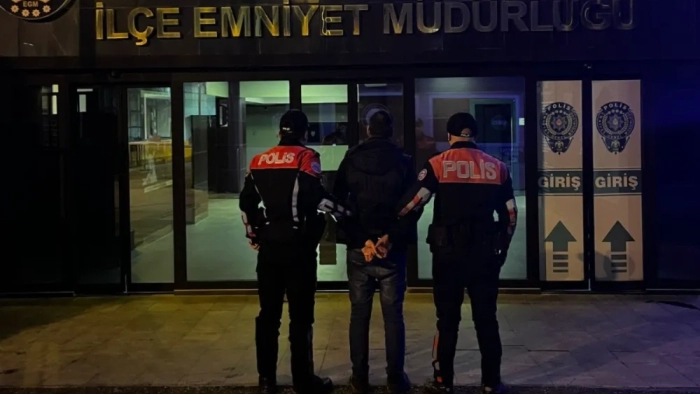 Kocaeli’de Aranan Hırsızlık ve Dolandırıcılık Zanlısı Operasyonla Yakalandı