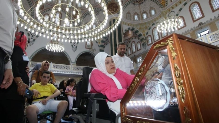 Özel bireylere özel, Sakal-ı Şerif ziyareti